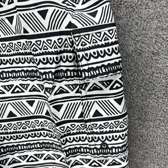 TYR Swimwear Men's XL Gray Native Stripes Built In Boxer Swim Shorts NWT - Picture 14 of 16